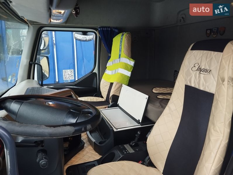 Тягач Renault Premium 2010 в Немирове
