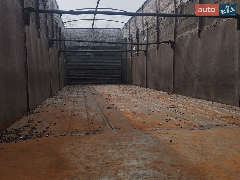 Тягач Renault Premium 1998 в Каневе