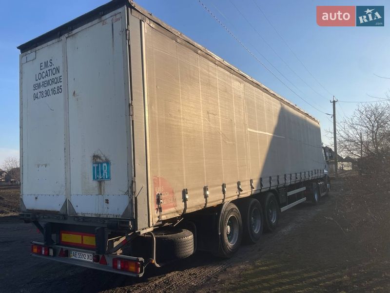 Тягач Renault Premium 2004 в Губинихи