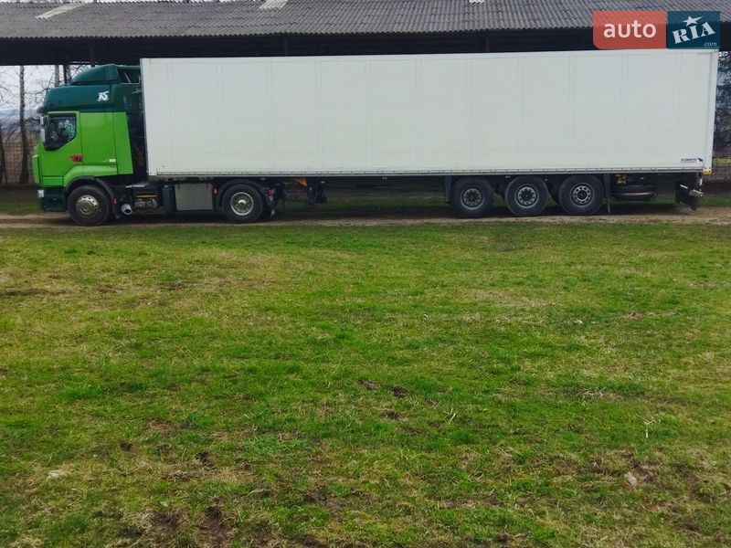 Тягач Renault Premium 2009 в Рогатине