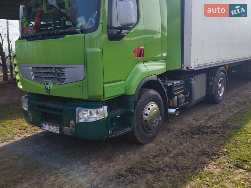 Тягач Renault Premium 2009 в Рогатине
