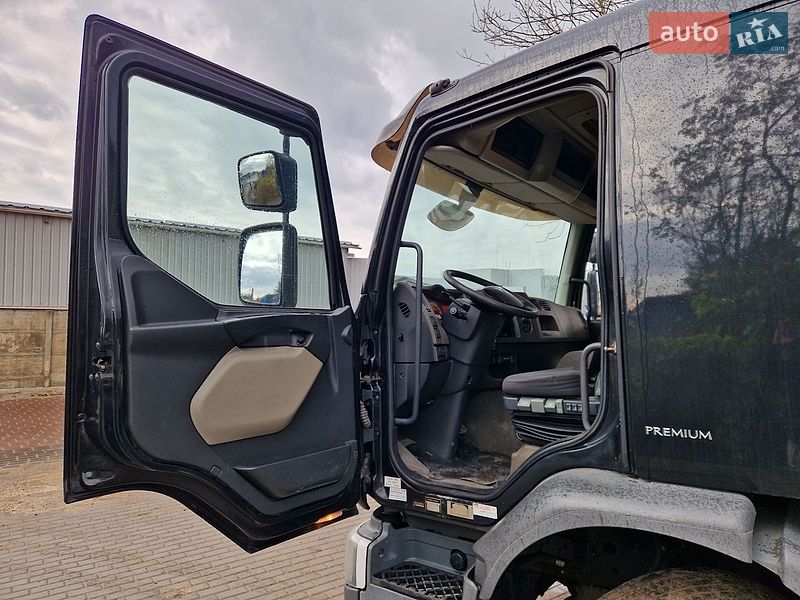 Тягач Renault Premium 2011 в Ровно