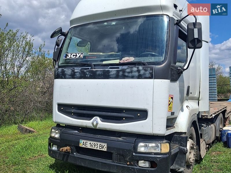 Тягач Renault Premium 2005 в Новомосковську