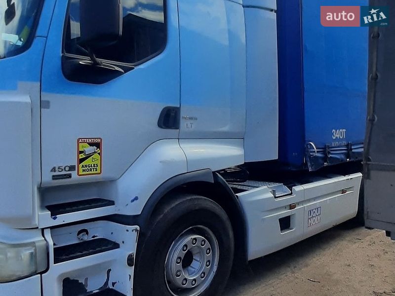 Тягач Renault Premium 2008 в Ромнах