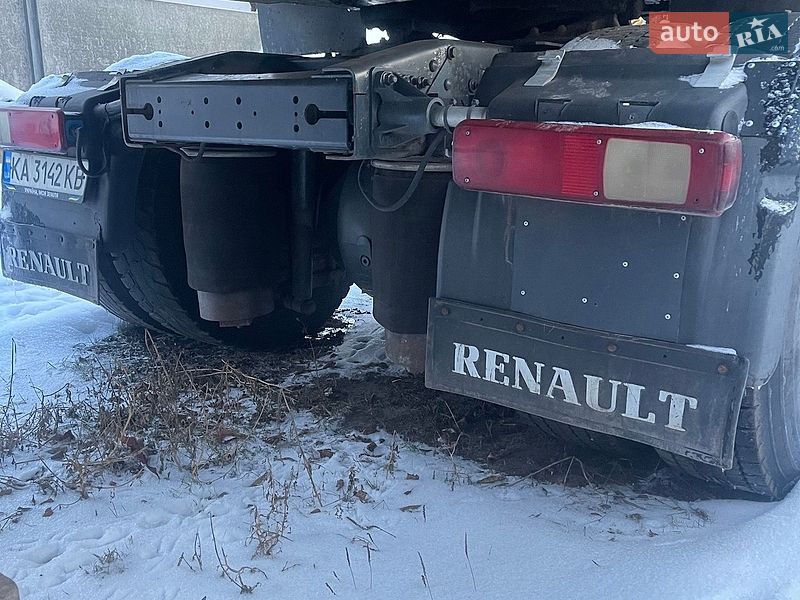 Тягач Renault Premium 2009 в Гребенках