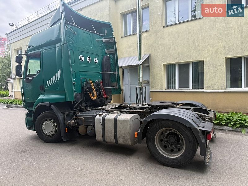 Тягач Renault Premium 2011 в Броварах