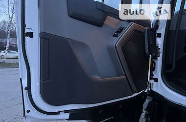 Тягач Renault Range T/T-Series  2015 в 