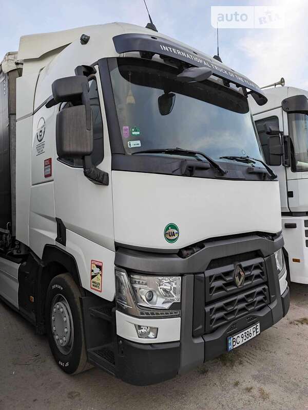 Тягач Renault Range T/T-Series  2015 в Львові