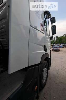 Тягач Renault Range T/T-Series  2015 в 