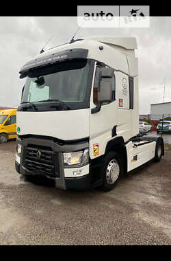 Тягач Renault Range T/T-Series  2015 в 
