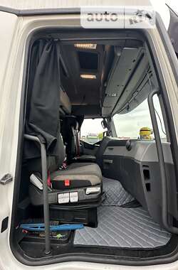 Тягач Renault Range T/T-Series  2015 в 