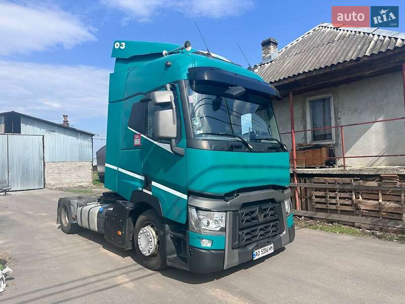 Тягач Renault Range T/T-Series  2015 в Ужгороді