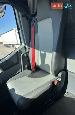 Тягач Renault Range T/T-Series  2015 в 