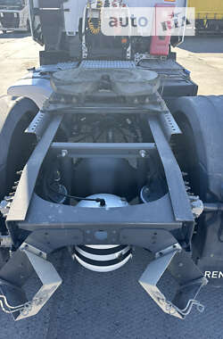 Тягач Renault Range T/T-Series  2015 в 