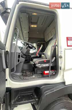 Тягач Renault Range T/T-Series  2015 в 