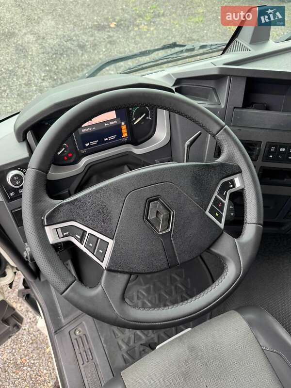 Тягач Renault Range T/T-Series  2015 в Володимирі