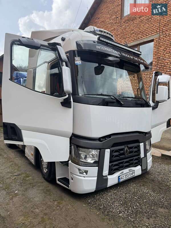 Тягач Renault Range T/T-Series  2015 в 