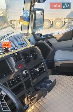Тягач Renault Range T/T-Series  2015 в 