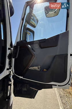 Тягач Renault Range T/T-Series  2016 в 