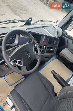 Тягач Renault Range T/T-Series  2014 в 