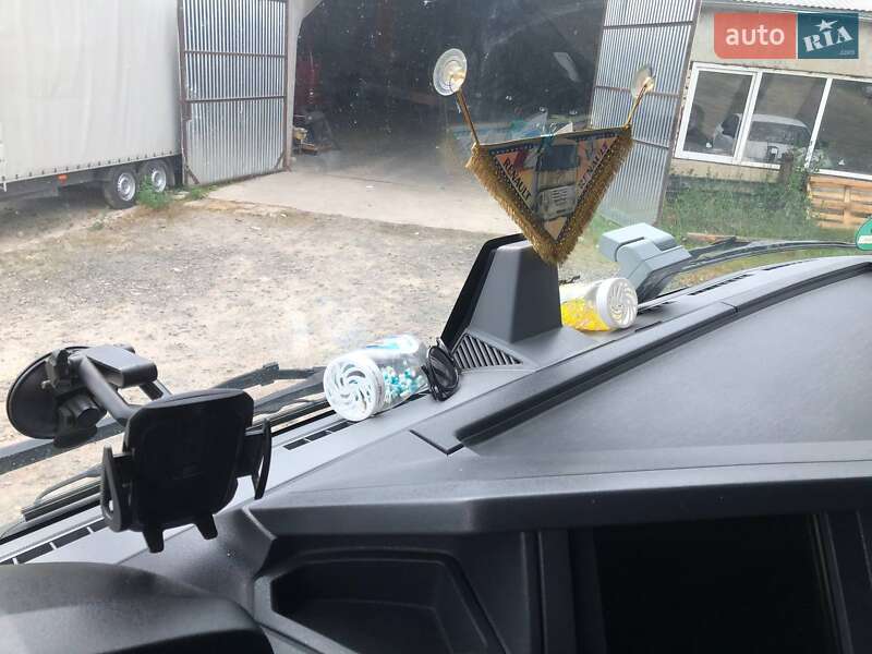 Тягач Renault Range T/T-Series  2015 в Ковеле