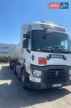 Тягач Renault Range T/T-Series  2015 в 