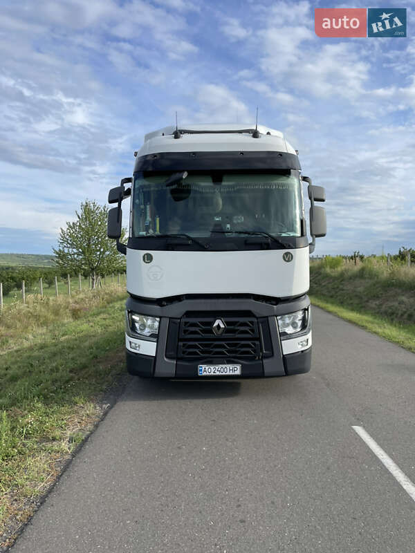 Тягач Renault Range T/T-Series  2013 в Іршаві