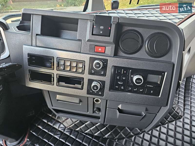 Тягач Renault Range T/T-Series  2017 в Луцьку