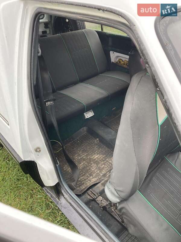 Минивэн Renault Rapid 1996 в Судовой Вишне