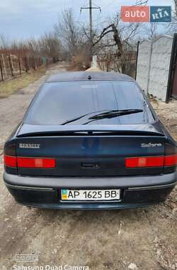 Лифтбек Renault Safrane 1998 в Днепрорудном