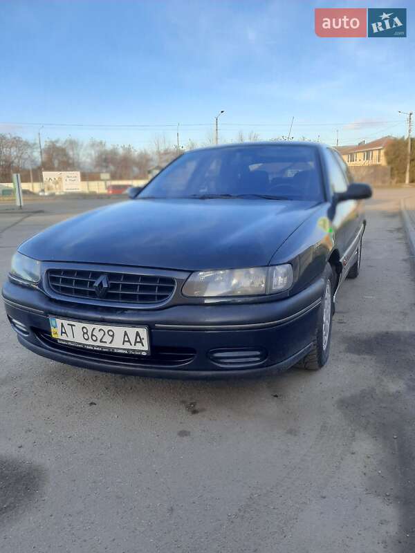 Ліфтбек Renault Safrane 1999 в Івано-Франківську