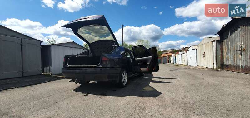 Лифтбек Renault Safrane 1992 в Виннице