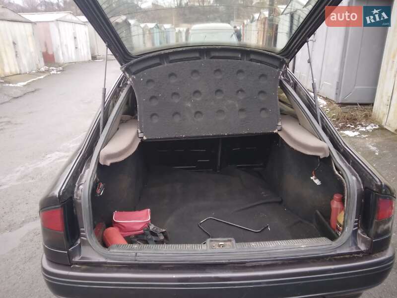 Лифтбек Renault Safrane 1992 в Виннице
