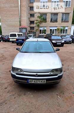 Ліфтбек Renault Safrane 1993 в Запоріжжі