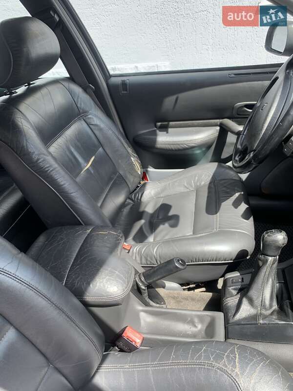 Ліфтбек Renault Safrane 1994 в Чорноморську