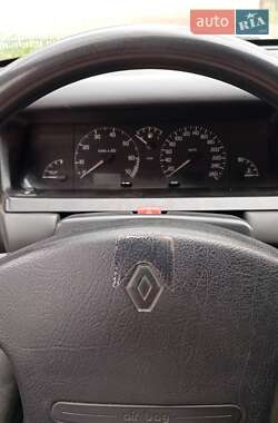 Ліфтбек Renault Safrane 1993 в 