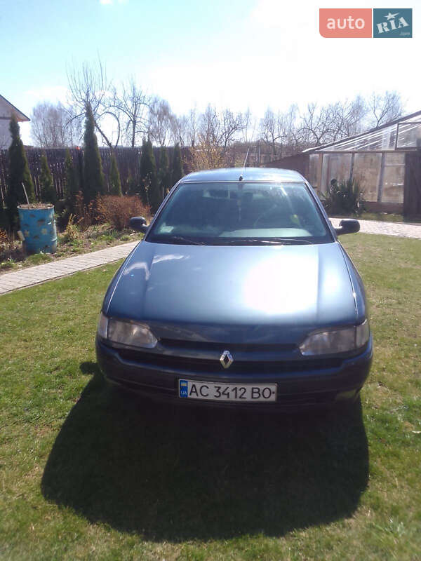 Renault Safrane 1992