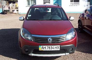 Внедорожник / Кроссовер Renault Sandero StepWay 2012 в Мариуполе