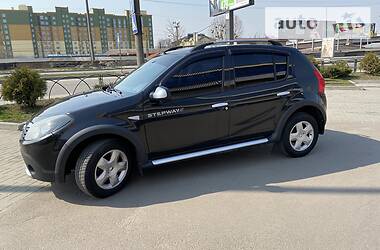 Хэтчбек Renault Sandero StepWay 2012 в Луцке