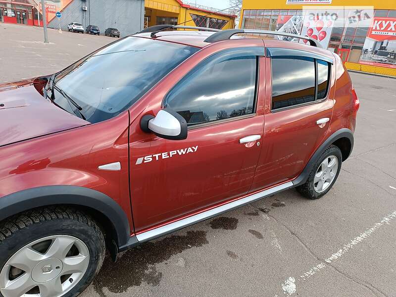 Позашляховик / Кросовер Renault Sandero StepWay 2011 в Харкові