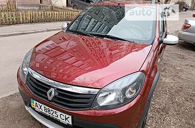 Позашляховик / Кросовер Renault Sandero StepWay 2011 в Житомирі