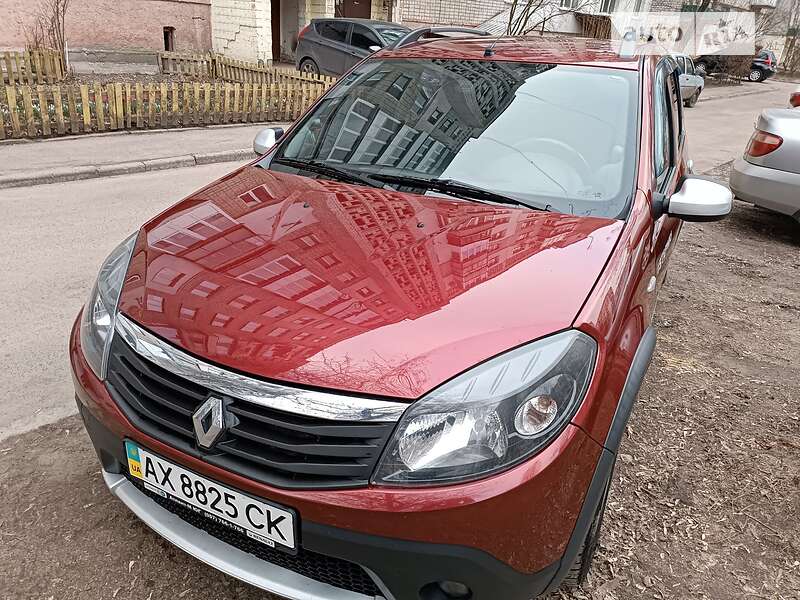 Позашляховик / Кросовер Renault Sandero StepWay 2011 в Харкові