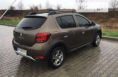 Хэтчбек Renault Sandero StepWay 2019 в Голованевске