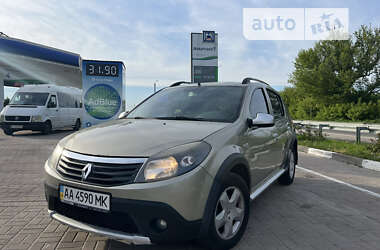 Внедорожник / Кроссовер Renault Sandero StepWay 2012 в Кропивницком