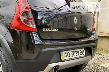 Позашляховик / Кросовер Renault Sandero StepWay 2012 в Сваляві