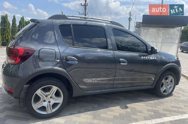 Renault Sandero StepWay 2021