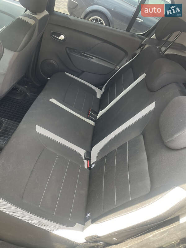 Хэтчбек Renault Sandero StepWay 2021 в Луцке фото 16 Хэтчбек Renault Sandero StepWay 2021 в Луцке