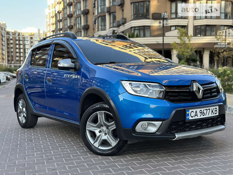 Хэтчбек Renault Sandero StepWay 2017 в Хмельницком