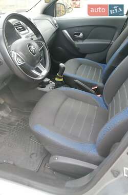 Хэтчбек Renault Sandero StepWay 2020 в 