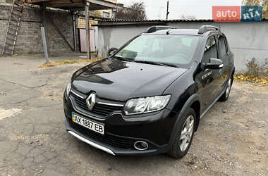 Внедорожник / Кроссовер Renault Sandero StepWay 2013 в Киеве